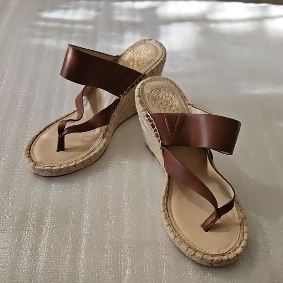 NWOT Vince Camuto Lavanda Brown Leather Wedge Sandals Size 7.5 - Picture 1 of 9